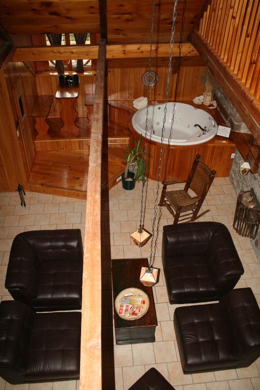 Manoir Ramezay Hotel Marieville Room photo